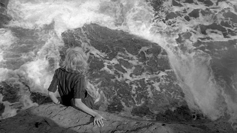 The imagined sea. The theme of the sea in film and visual art