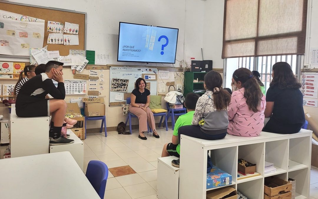 La Dra. Tania Fleitas visita el colegio de Benavites